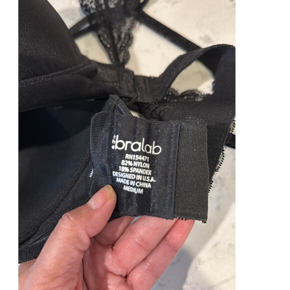 The Bra lab ANGELINA STRAPLESS/CONVERTIBLE UNDERWIRE BRA CUP size medium - Picture 4 of 6